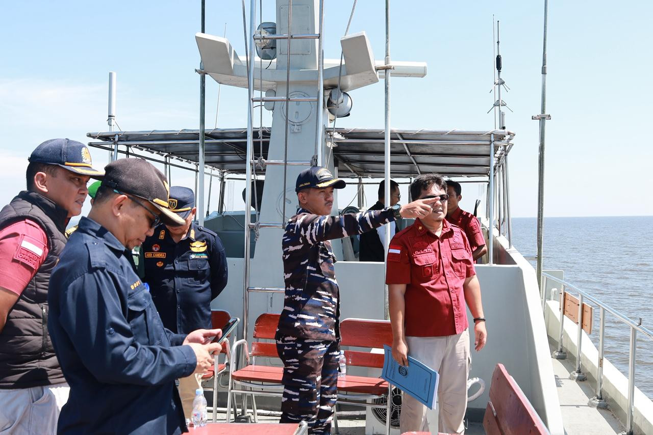 Wujudkan Laut Aman dan Tertib, Lanal Dumai Bersinergi Dukung Patroli Gabungan Tim PORA 2025
