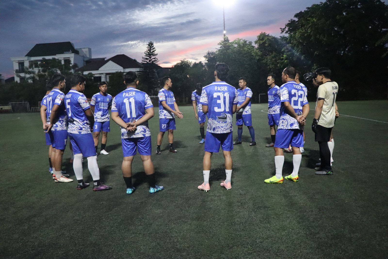 Polres Kepulauan Seribu Gelar Pertandingan Sepak Bola Persahabatan Bersama Pelaku Usaha Pelayaran, Perkuat Sinergi Keamanan Perairan