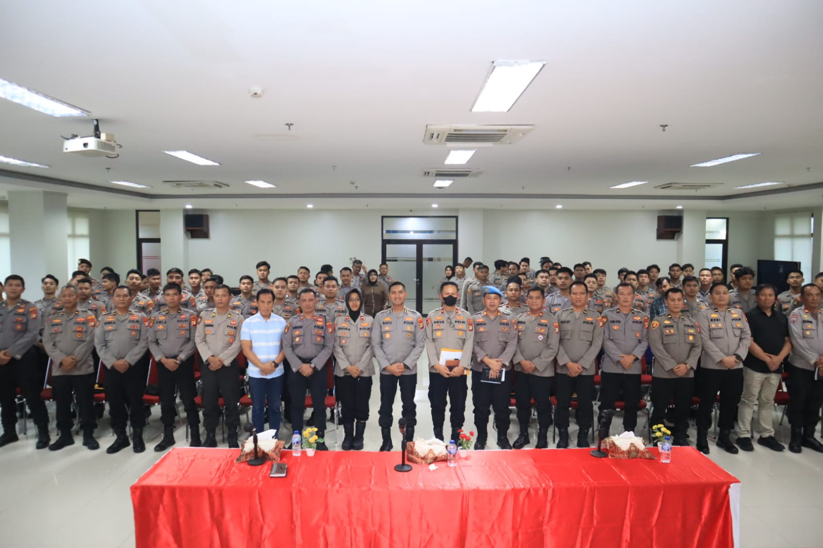 Perkuat Keamanan Wilayah, Polres Metro Bekasi Kota Siagakan 90 Personel Gabungan Tim Presisi dan Tim Jaga Jakarta