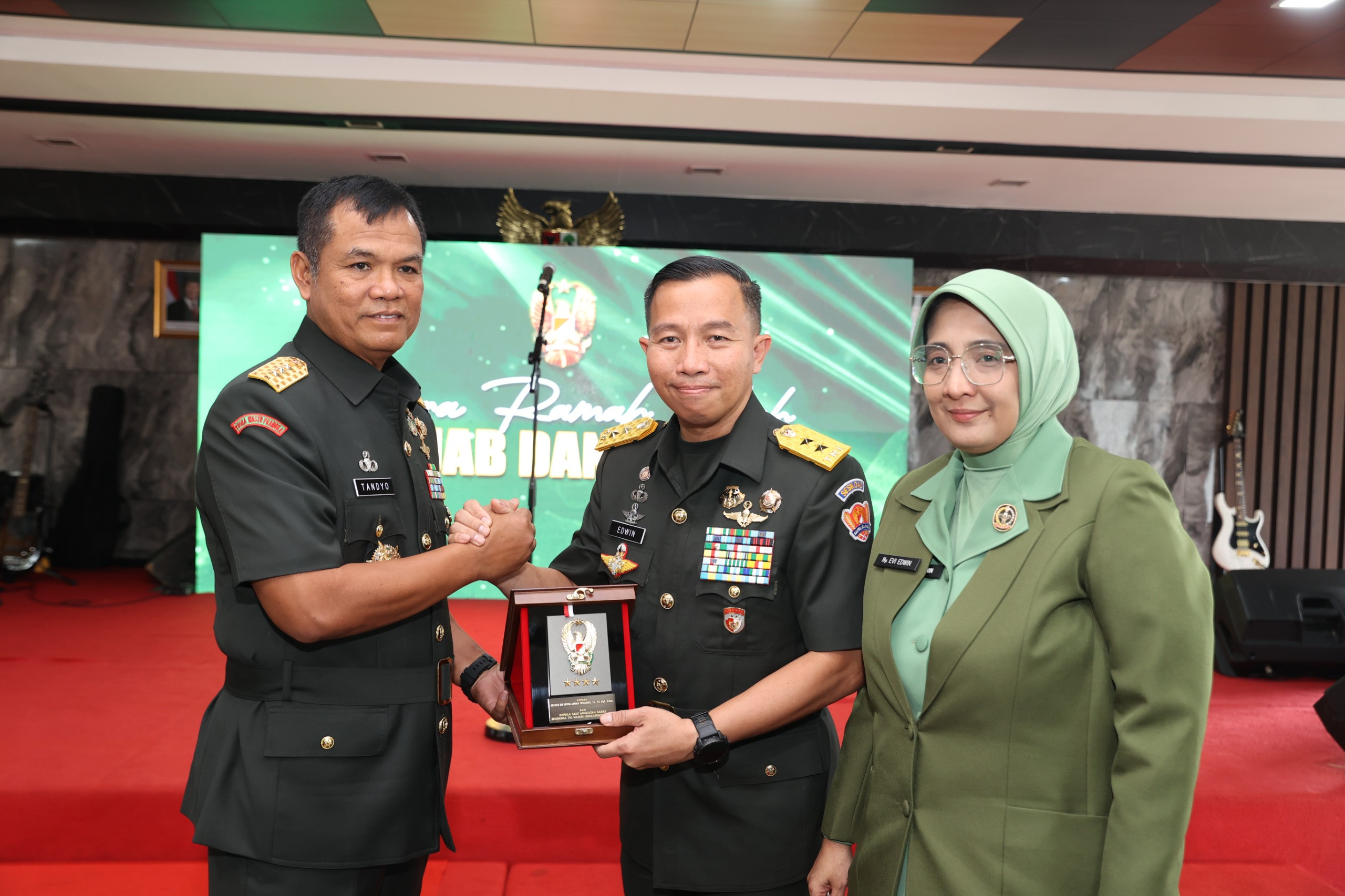 Wakasad Pimpin Sertijab, Mayjen TNI Hendy Antariksa Resmi Jabat Danseskoad