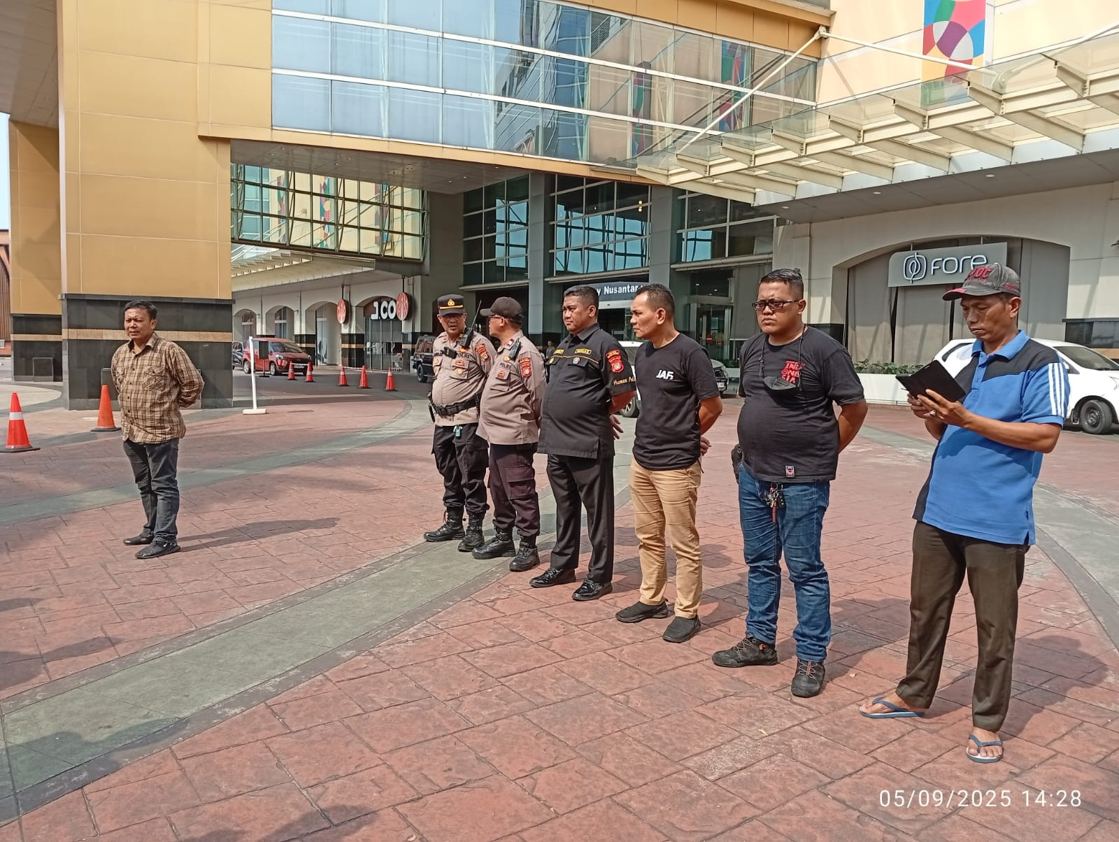 Ciptakan Kondusifitas Wilayah, Polsek Kelapa Gading Gelar Apel 3 Pilar Jaga Jakarta Antisipasi Guantibmas di Pusat Perbelanjaan