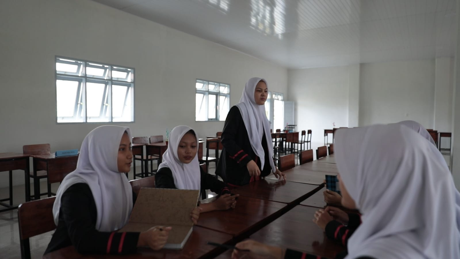 Siswa SMK Negeri 7 Medan Senang Sekolah Direvitalisasi Pemerintah: Tambah Semangat!