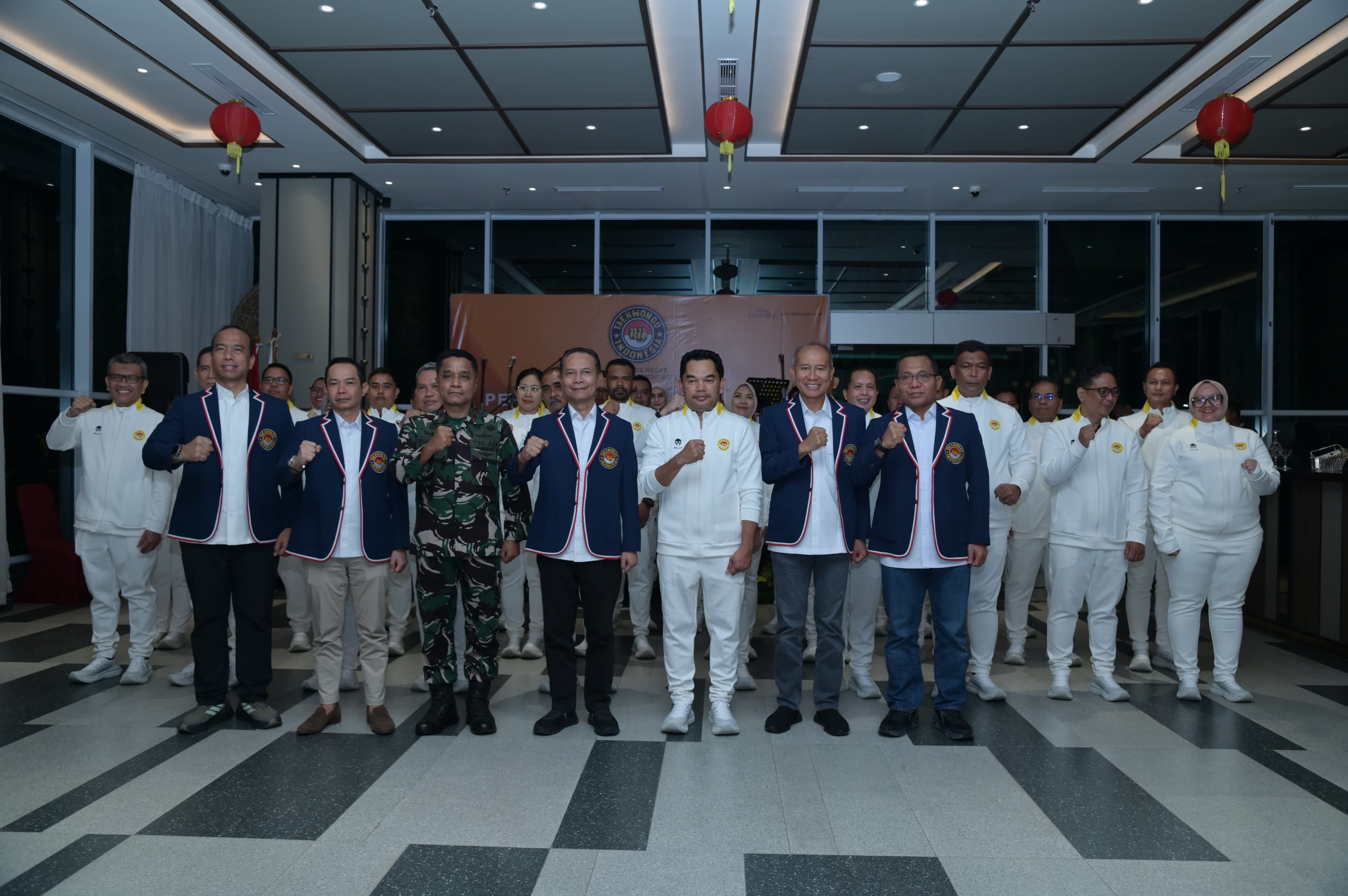 Ketum PBTI Letjen TNI Richard Tampubolon Lantik dan Kukuhkan Pengurus Taekwondo Indonesia Provinsi Kaltim Masa Bakti 2025-2029