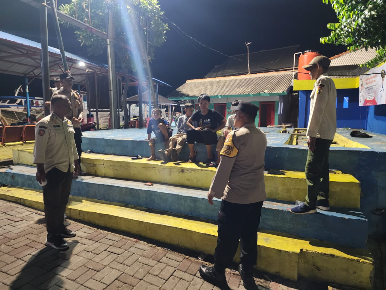 Polisi Humanis Polsek Kepulauan Seribu Utara Gelar Patroli Sahur Cegah Tawuran Remaja