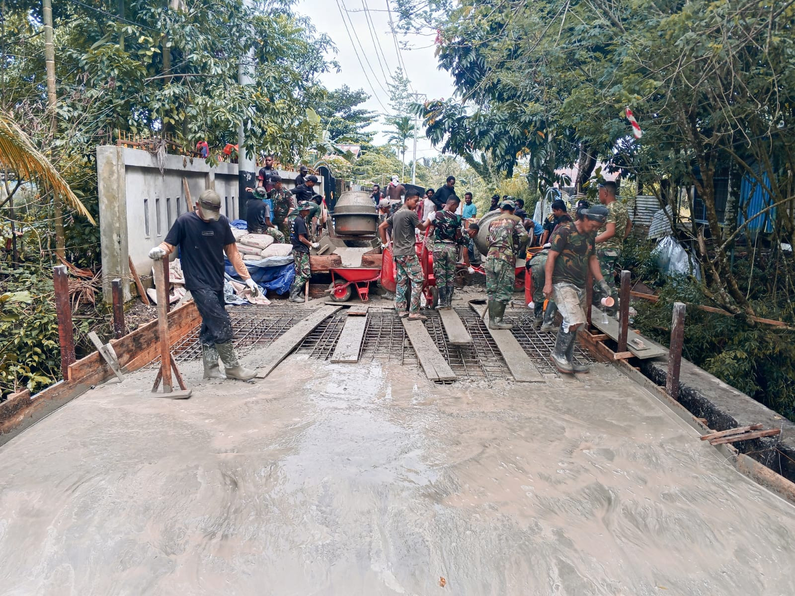Rampung Dibangun, Jembatan Beton Kamoro Jaya Hadirkan Harapan Baru bagi Masyarakat