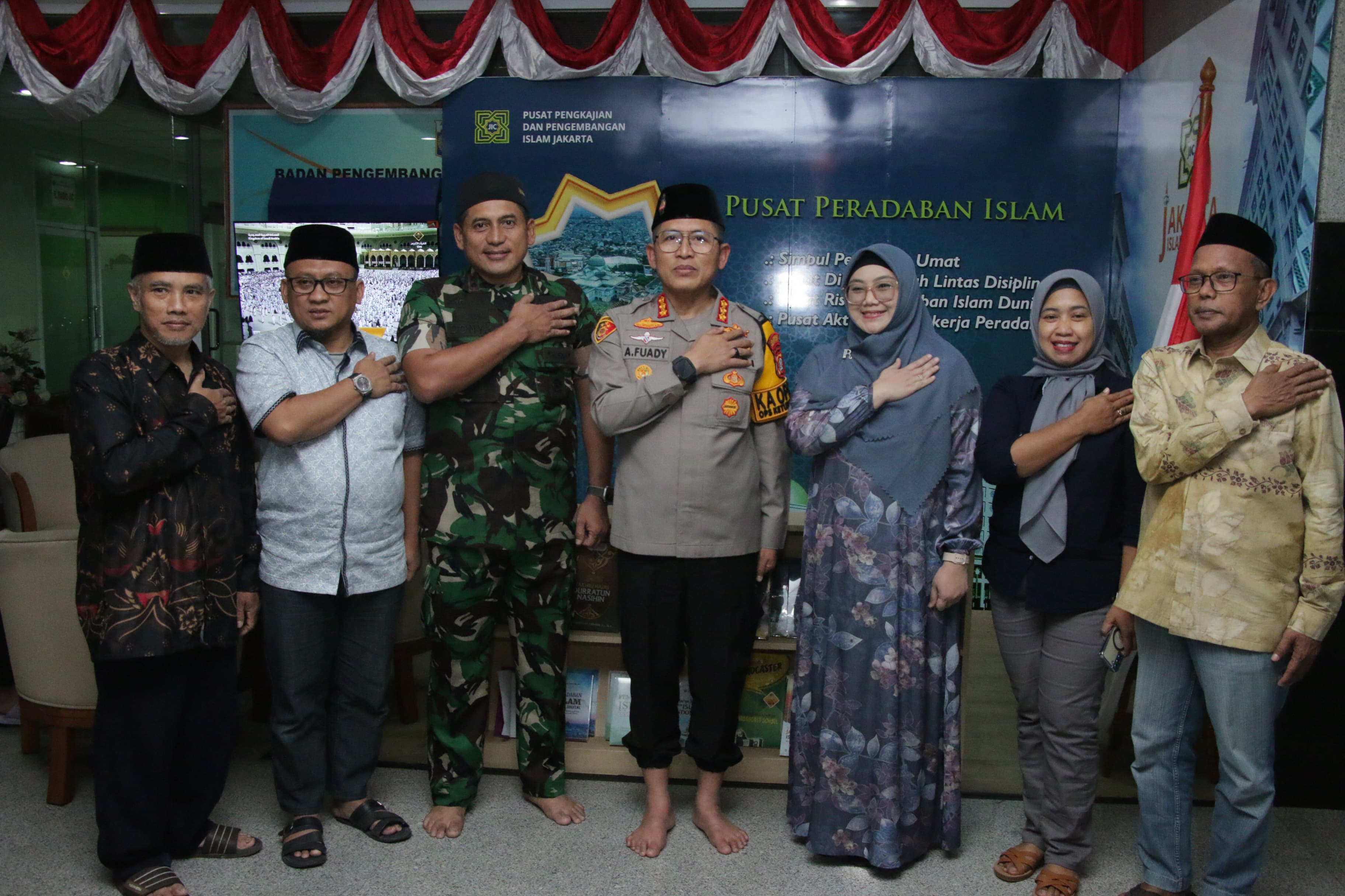 Kapolres Metro Jakarta Utara dan Dandim 0502/JU Tinjau Pospam Terpadu Idul Fitri 2025 di Jakarta Islamic Centre