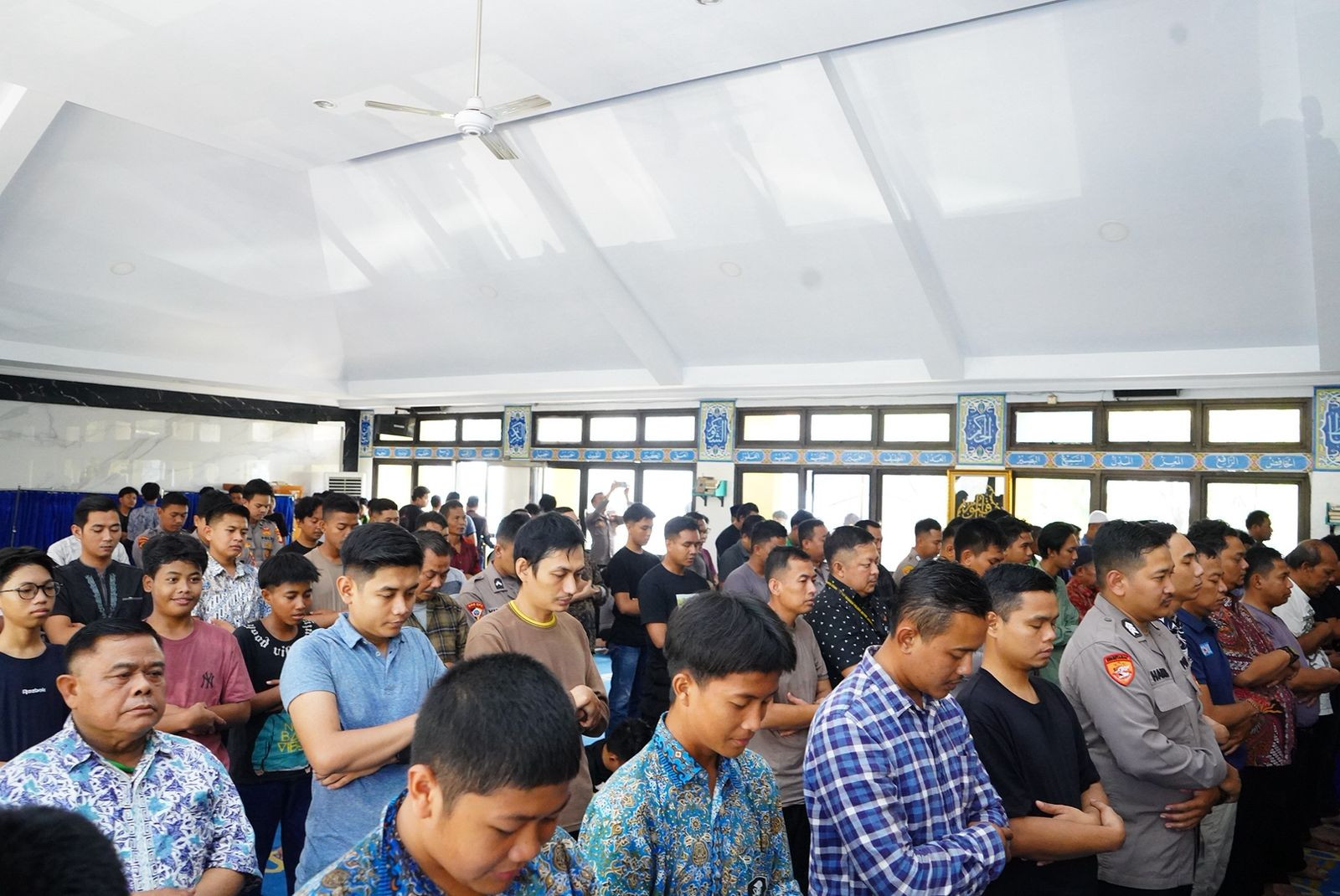 Polres Metro Jakarta Utara Gelar Salat Gaib untuk Almarhum Driver Ojek Online dan Doa Bersama untuk Keselamatan Negeri