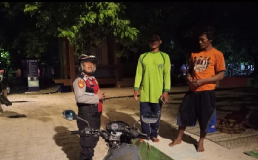 Polsek Kepulauan Seribu Selatan Gelar Patroli Malam Aman Nusa I 2025 Jaga Keamanan dan Sosialisasi Layanan 110