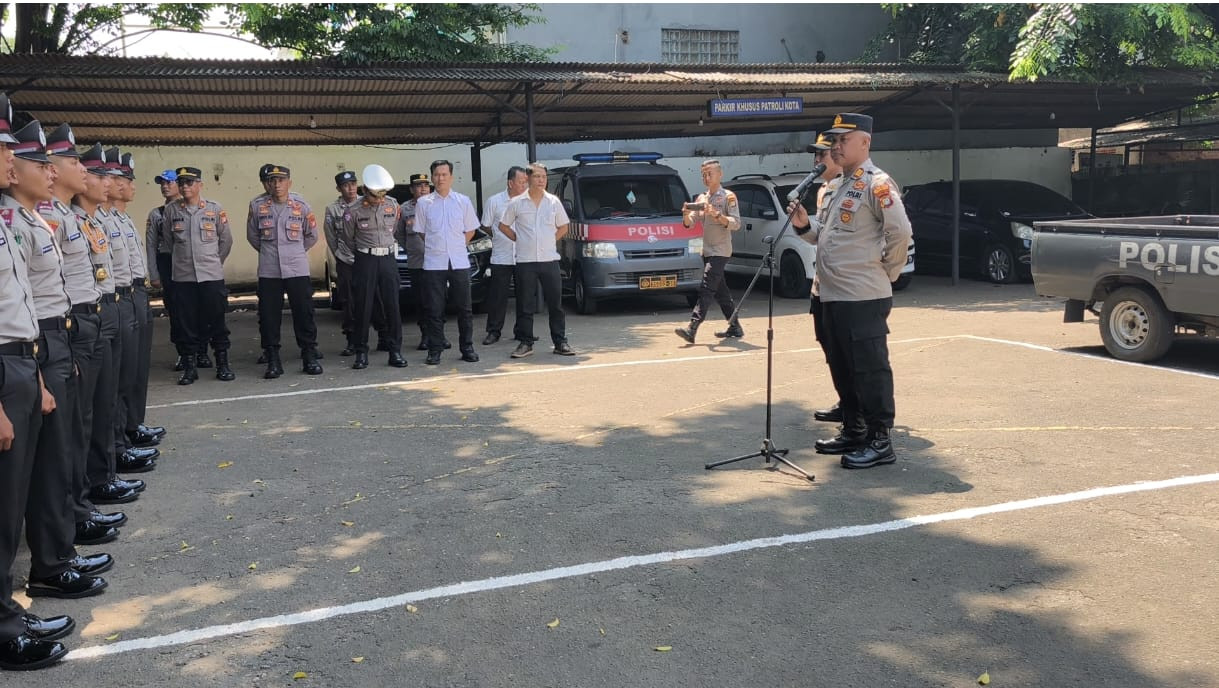 Kapolsek Bekasi Barat Terima Latja Siswa Diktuk Ba Polri Tahun 2025 dari SPN Lido Polda Metro Jaya