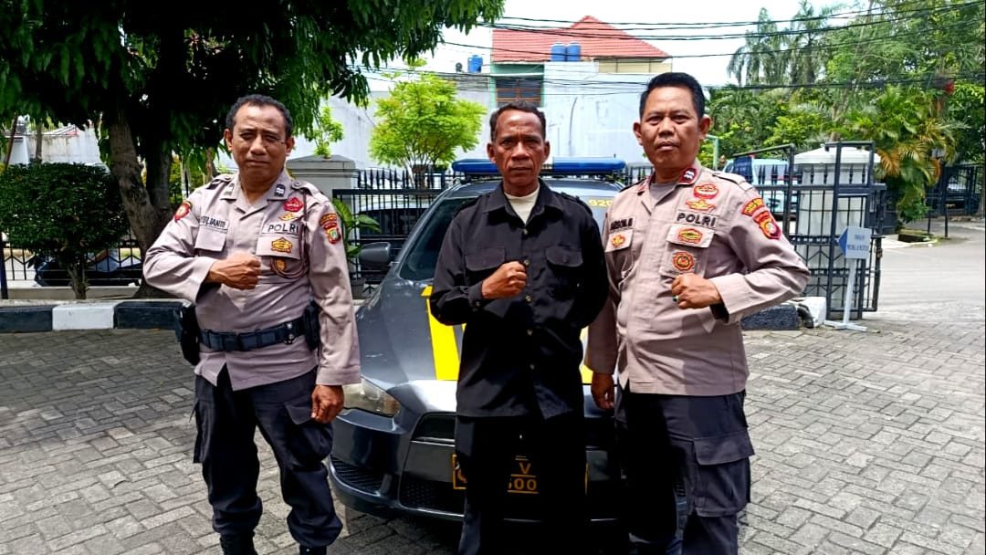 Patko 9203 Samapta Polsek Bekasi Selatan Intensifkan Patroli di Jl. Cikunir Raya, Antisipasi Kejahatan Jalanan