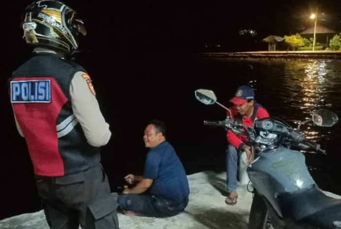 Polsek Kepulauan Seribu Selatan Gelar Patroli Malam Aman Nusa I 2025 Bersama TNI dan Stakeholder