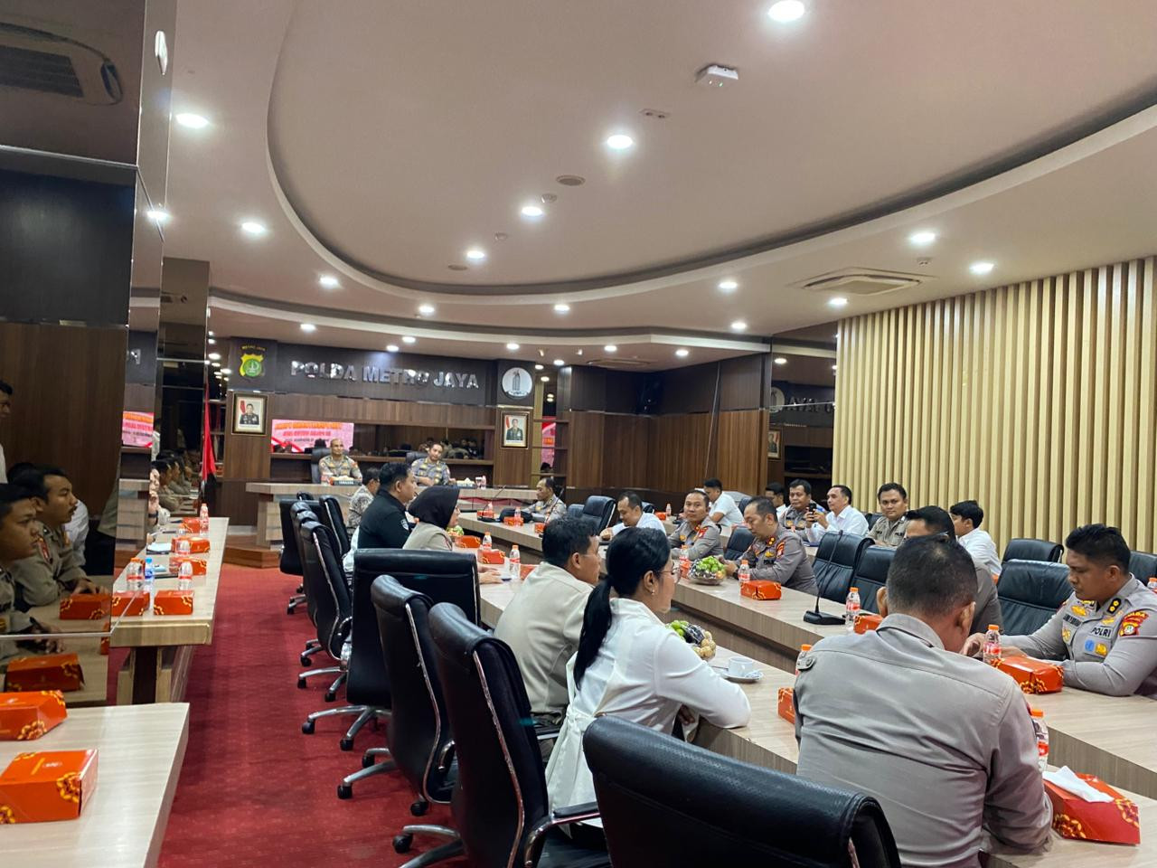 Puslitbang Polri Gelar FGD di Polres Jakbar dan Polda Metro Jaya