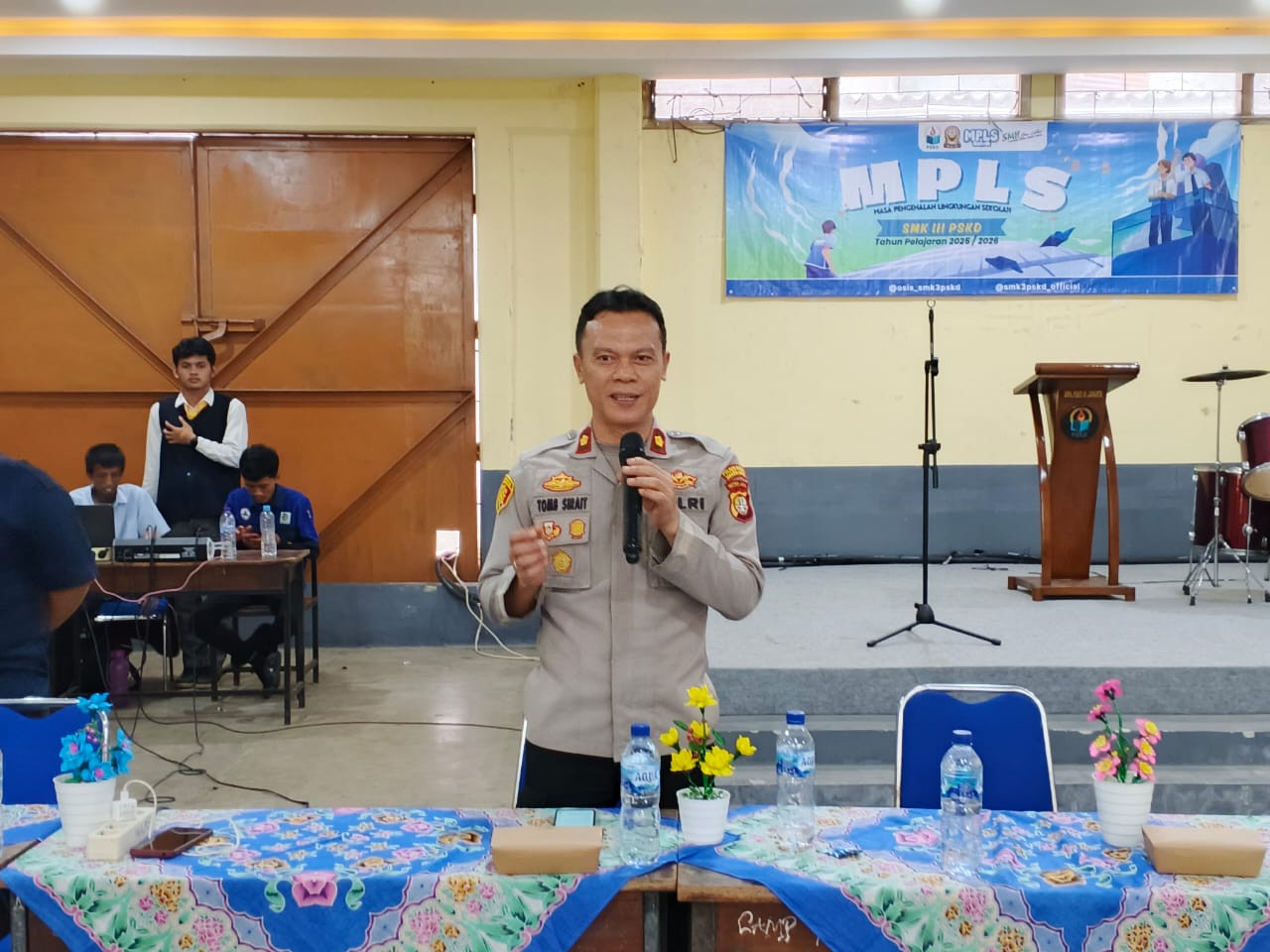 Polsek Metro Penjaringan Gelar Sosialisasi Program Kapolsek dalam Rangka MPLS di SMK PSKD III Jakarta