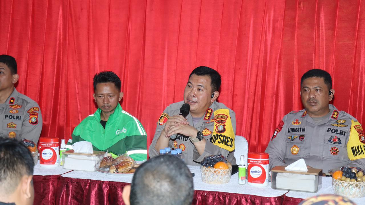 Jaga Jakarta, Kapolres Metro Jakarta Pusat Resmikan Gerai Rakyat Mart untuk Komunitas Ojol di Menteng