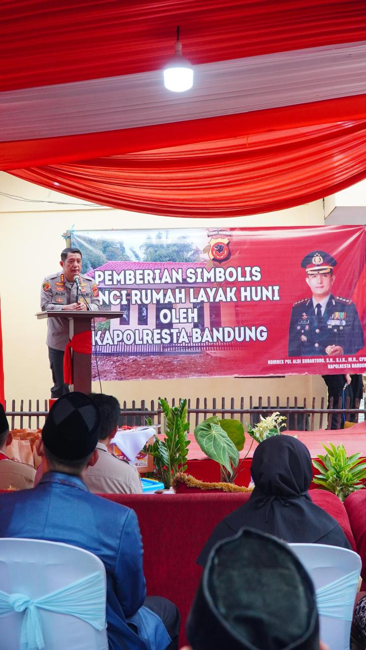 Polisi di Bandung 'Patungan', Biayai Perbaikan Rumah Warga Korban Gempa