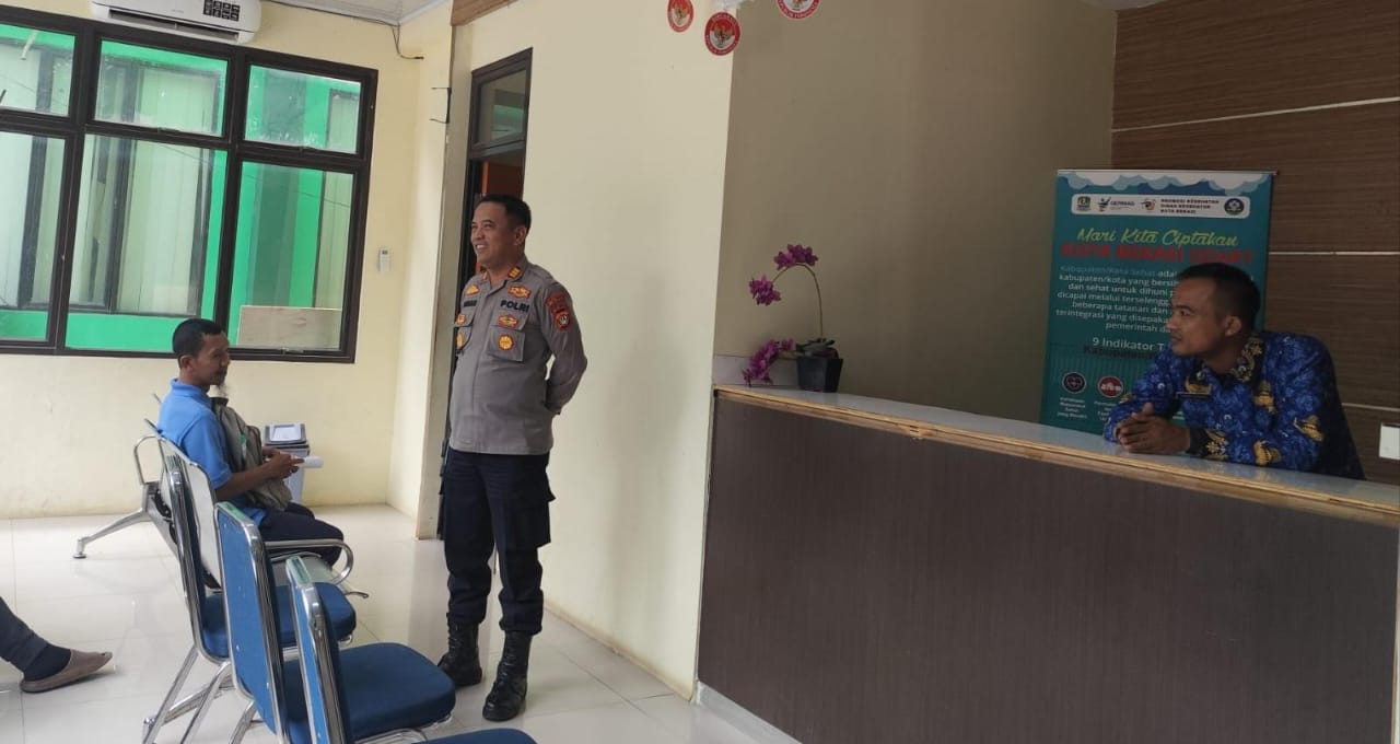 Kapolsek Rawa Lumbu Jalin Silaturahmi dengan Pemerintah Kelurahan Bojong