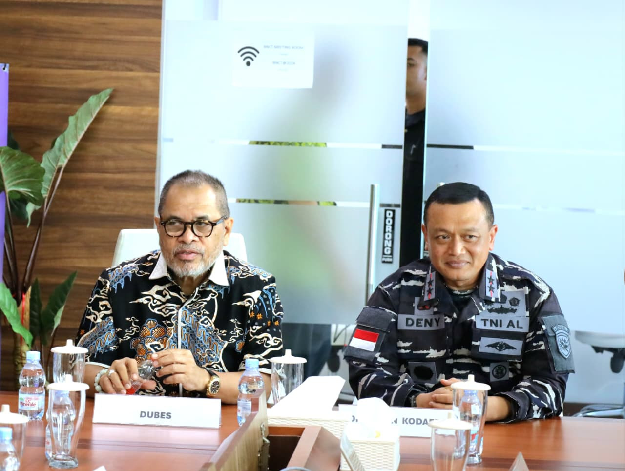 Komandan Kodaeral I Sambut Kunjungan Kerja Dubes RI Untuk RRT di Belawan