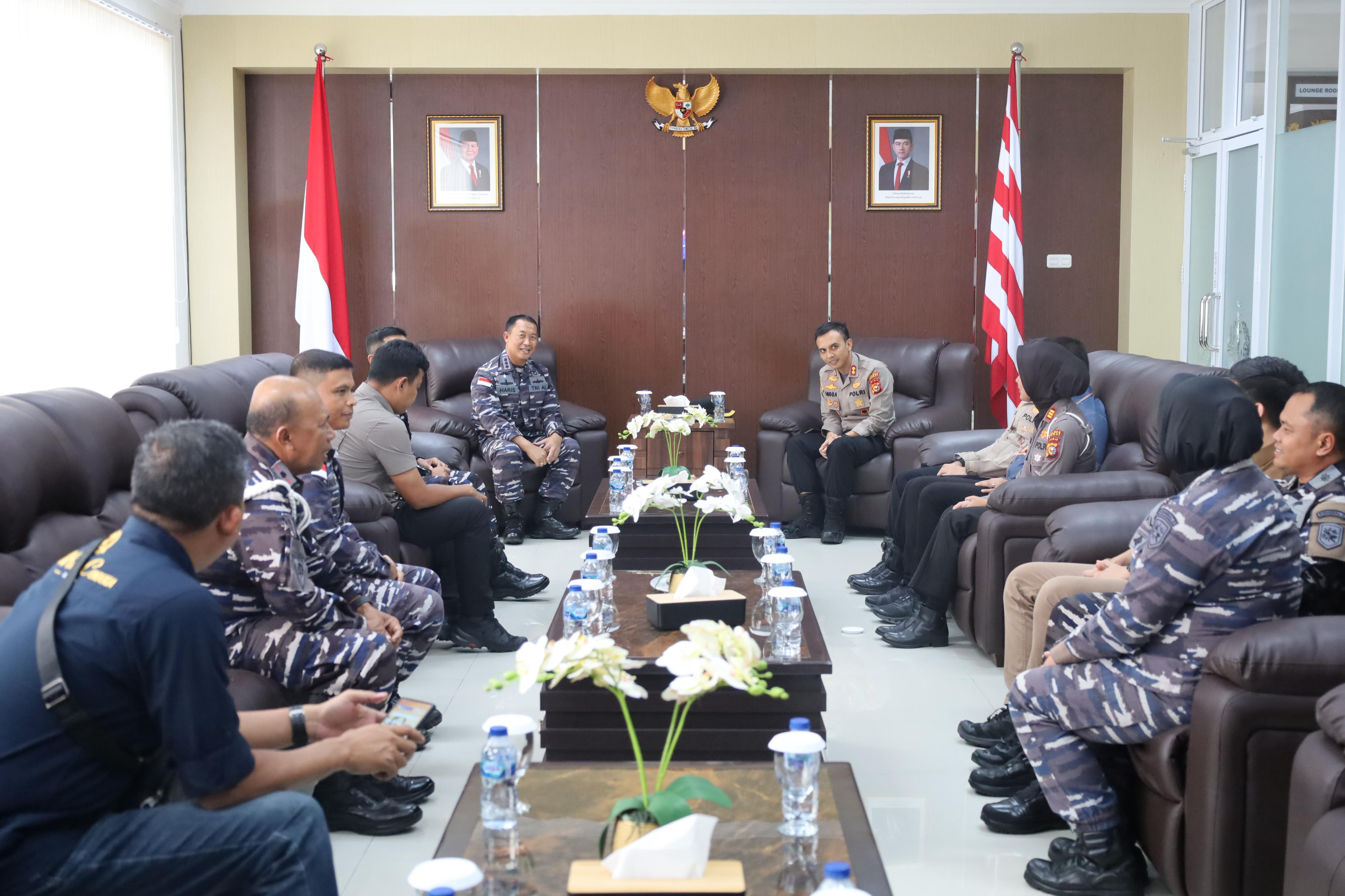 Perkuat Solidaritas TNI-POLRI, Komandan Lanal Dumai Terima Kunjungan Silaturahmi Kapolres Dumai
