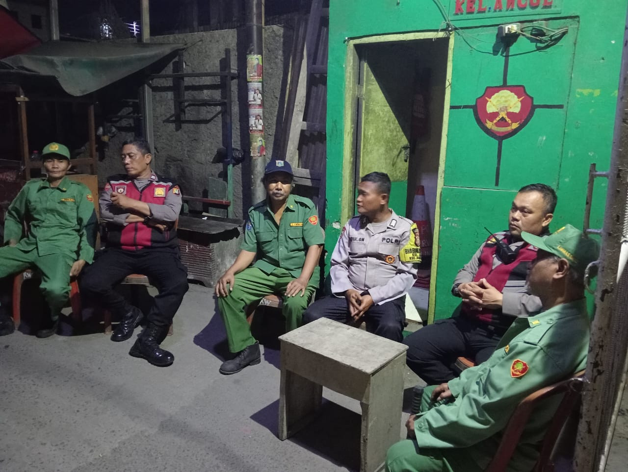 Jelang Ramadhan, Perkuat Keamanan Lingkungan, Polsek Pademangan Kunjungi Pos Satkamling RW 02 Ancol