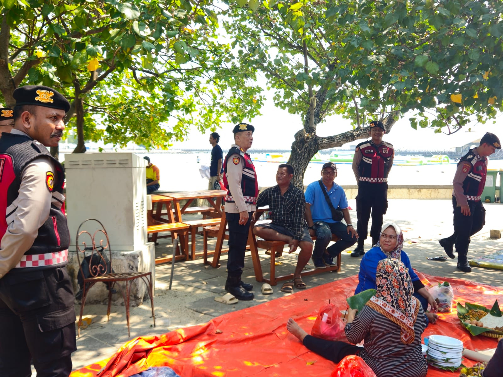 Kasat Samapta Polres Kepulauan Seribu Gelar Jaga Jakarta On The Spot, Ajak Warga Manfaatkan Layanan Polisi 110