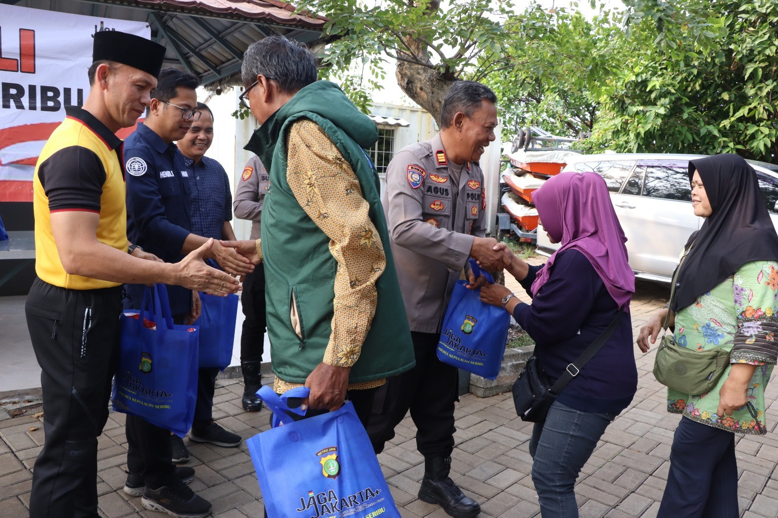 Polres Kepulauan Seribu Gelar Jumat Peduli Bersama Sabuk Kamtibmas, Perkuat Sinergi dengan Komunitas Ojol