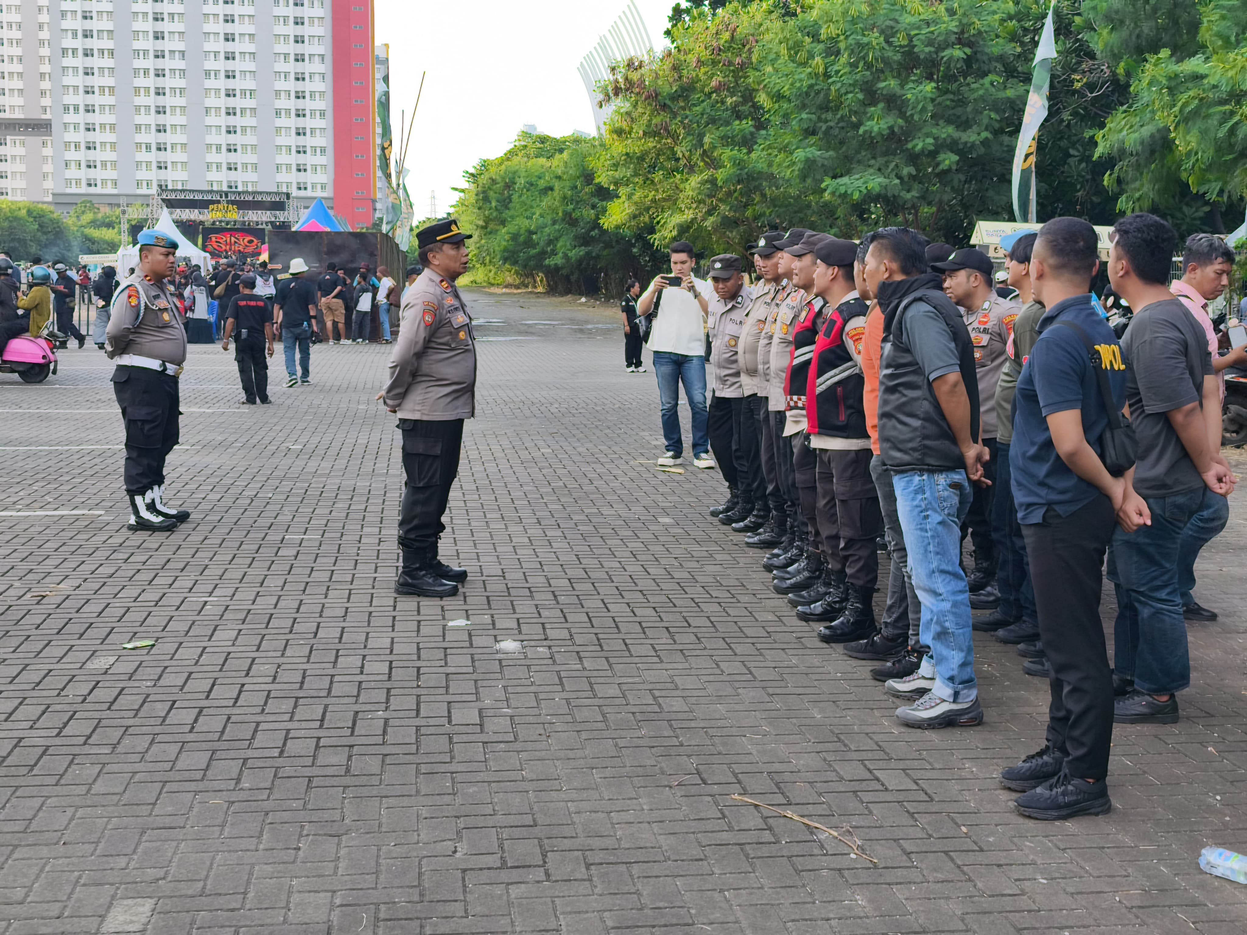 Polsek Pademangan Gelar Apel Pengamanan HUT ke-5 Scooterist Jakarta Utara Bersatu