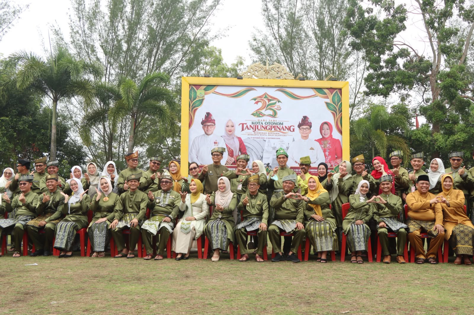Perkuat Sinergi TNI AL dan Pemerintah Daerah, Danlanal Bintan Hadiri Peringatan Hari Jadi Ke-25 Kota Otonom Tanjungpinang
