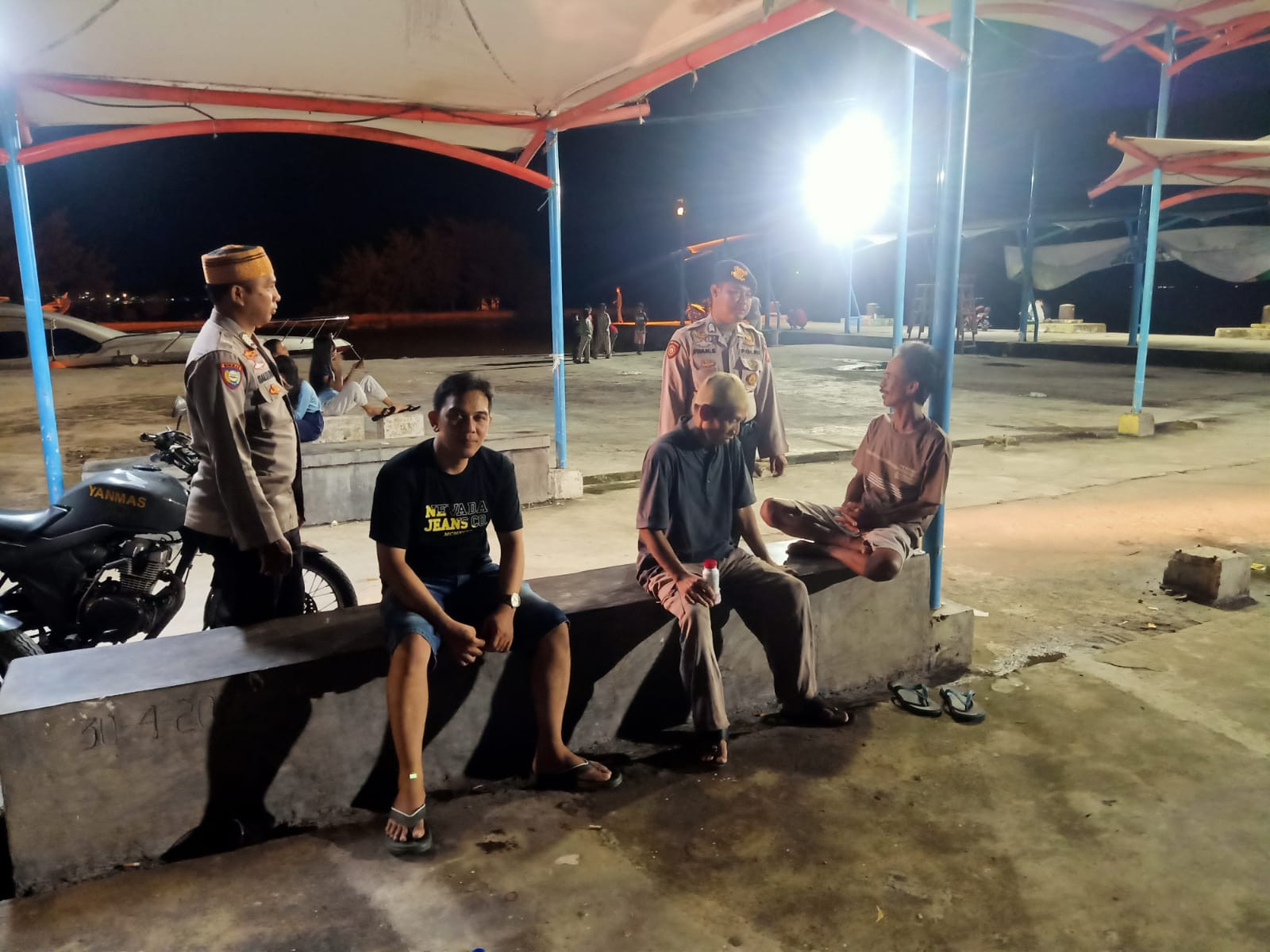 Polsek Kepulauan Seribu Utara Gelar Patroli Malam Monitoring Rumah Kosong Ditinggal Mudik