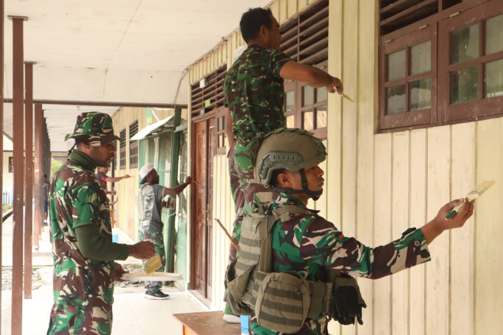 Kodim 1714/PJ Gelar Karya Bakti Merah Putih SMP Negeri 1 Mulia Kab. Puncak Jaya
