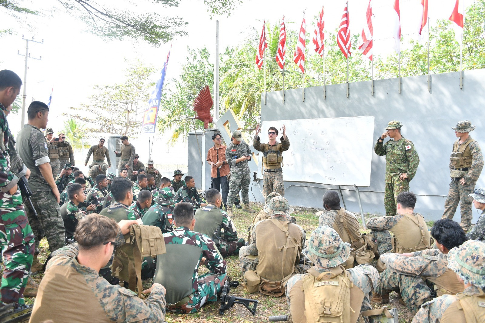 Marfor Berbagi Ilmu Jungle Operation dan Fire Support Team Pada Latgabma SGS 2026