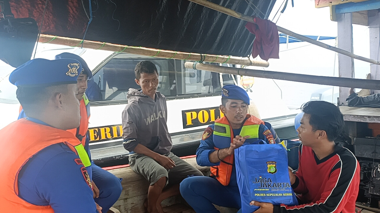 Satpolairud Polres Kepulauan Seribu Intensifkan Patroli Dialogis Laut Jelang Nataru, Antisipasi Kejahatan dan Waspada Cuaca Buruk