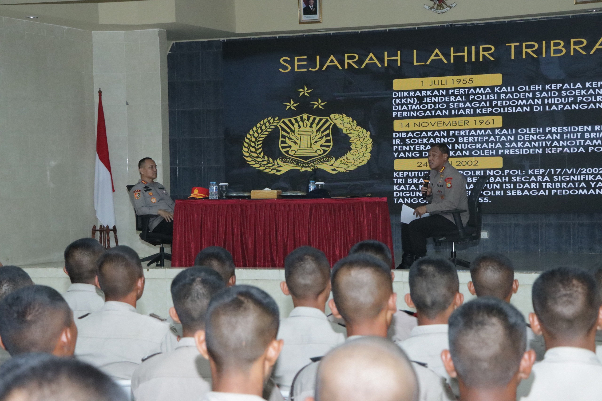 Dansat Brimob PMJ Beri Pembekalan Calon Bintara Polri di SPN Lido