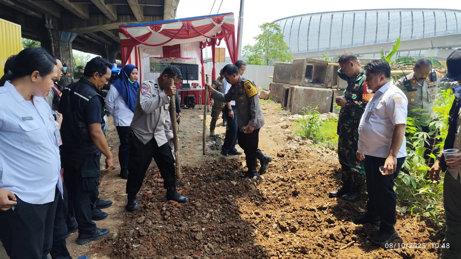 Polsek Pademangan Dukung Program Ketahanan Pangan Nasional, Ikuti Penanaman Jagung Serentak Kuartal IV Secara Daring