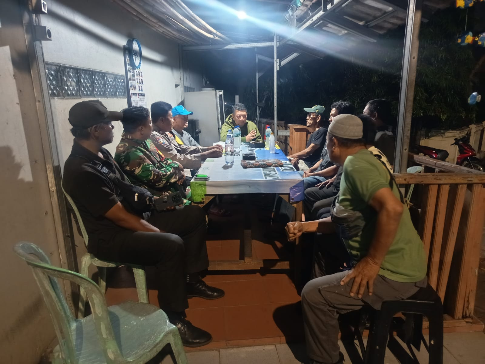 Bhabinkamtibmas dan Babinsa Jakasampurna Perkuat Sinergitas Kamtibmas Melalui Jaga Jakarta On The Spot