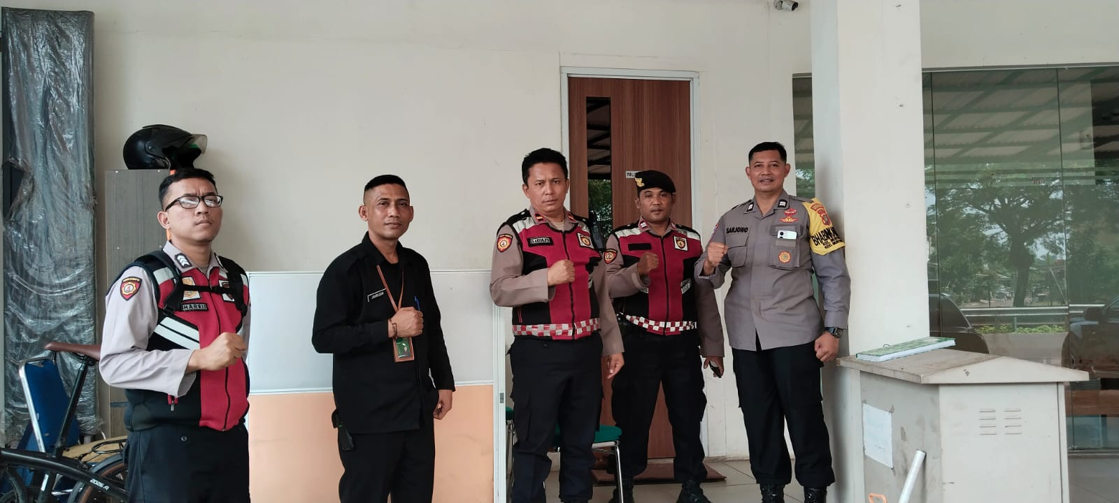 Patroli dan  Monitoring Kewilayahan: Antisipasi Guantibmas oleh Bhabinkamtibmas dan Unit Patroli Samapta di Kelurahan Mustikasari