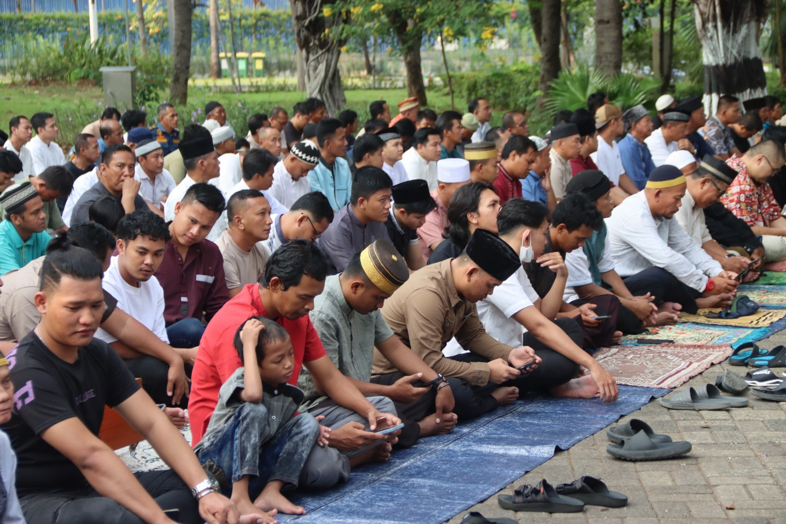 Polres Kepulauan Seribu Gelar Sholat Idul Adha 1446 H di Masjid Baitul Jannah Marina Ancol