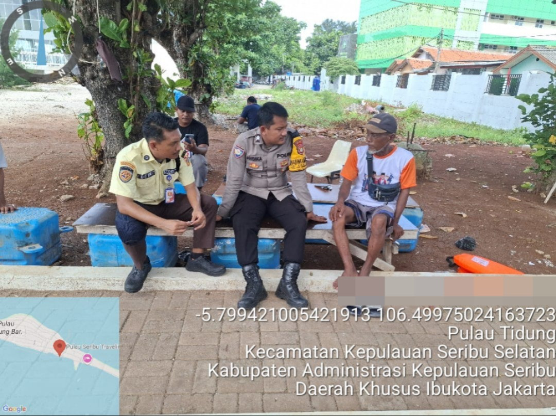 Bhabinkamtibmas Pulau Tidung Sambangi Tokoh Masyarakat, Jalin Sinergi untuk Tingkatkan Keamanan Wilayah