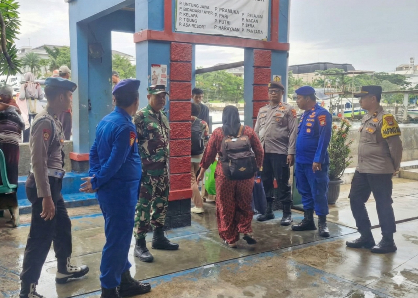 Polres Kepulauan Seribu Gelar Strong Point di Marina Ancol, Kapolres Imbau Warga Waspada Cuaca Buruk