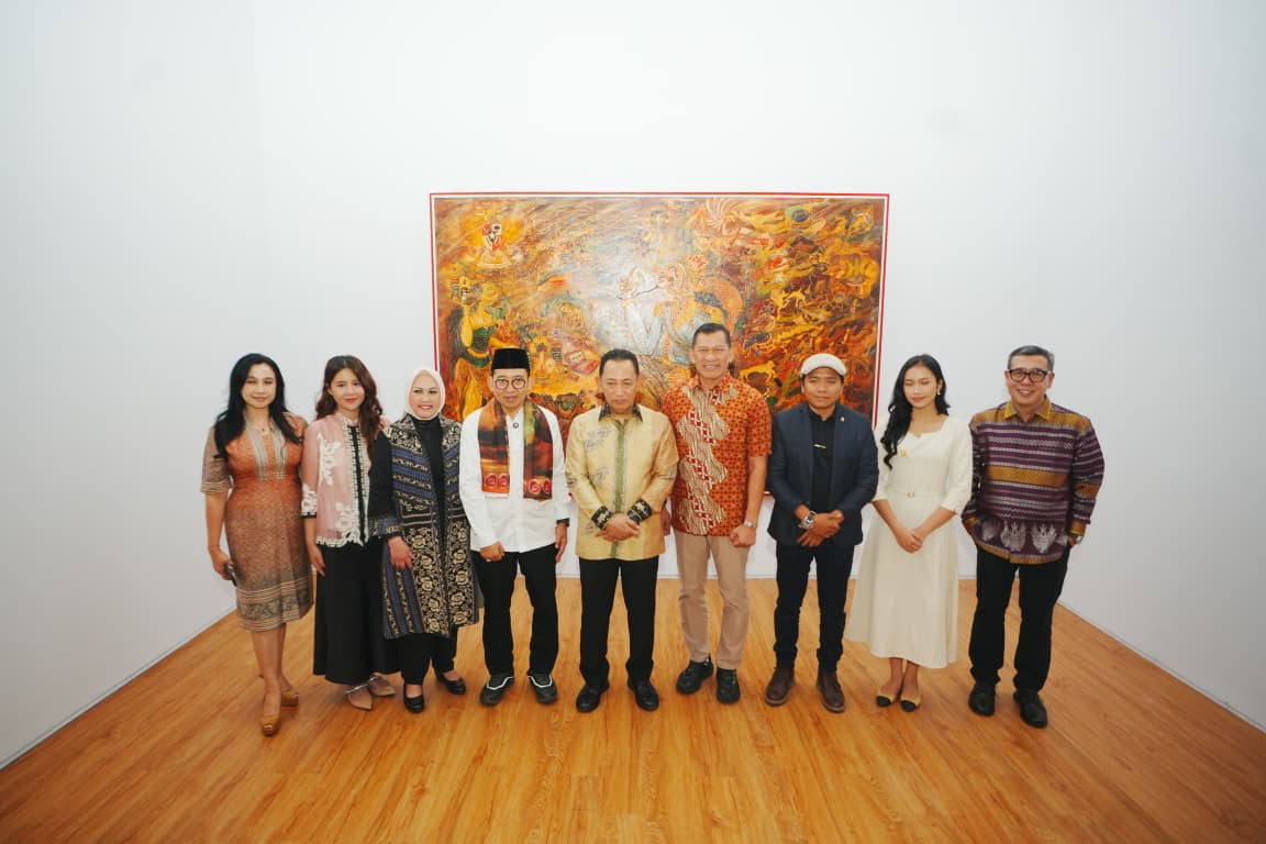 Kapolri Hadiri Pembukaan Pameran Nasirun “Bersimpuh di Kaki Para Guru” di Galeri Nasional Indonesia