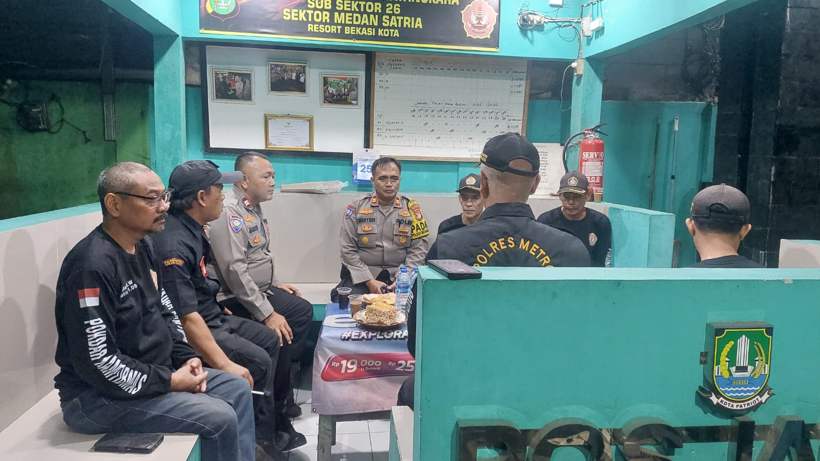 Kanit Binmas Sambangi PokdarKamtibmas, Perkuat Sinergi Jaga Keamanan di Wilayah Medansatria