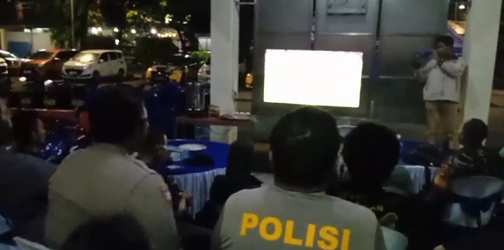Polsek Koja Gelar Nonton Bareng Piala Dunia 2026, Pererat Kebersamaan Polisi, TNI, dan Warga