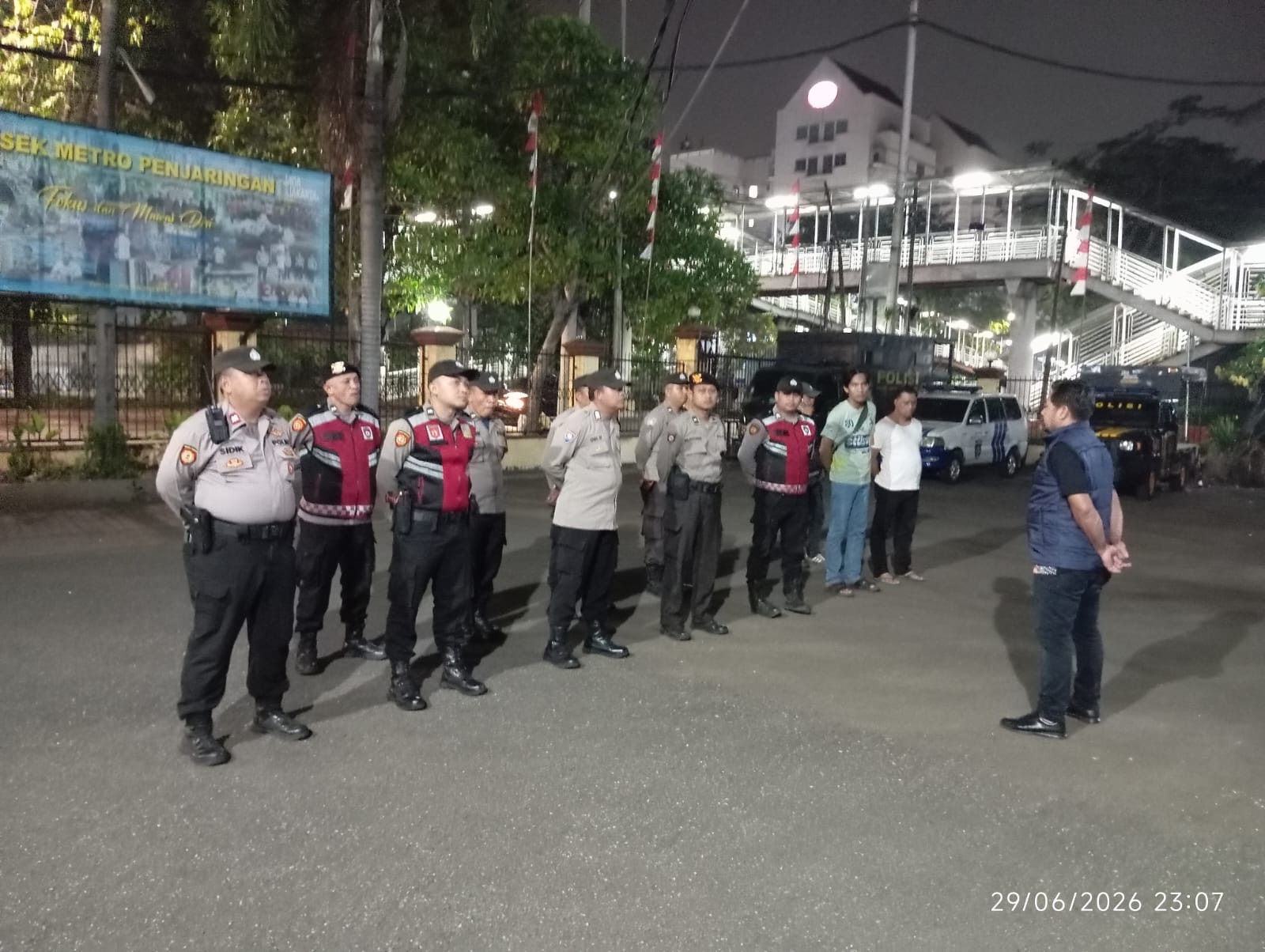 Patroli KRYD Polsek Metro Penjaringan Antisipasi Tawuran dan Kejahatan Jalanan