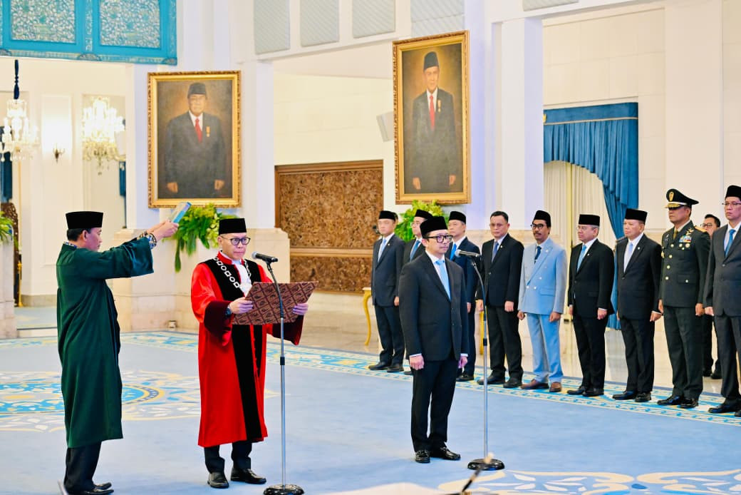 Wakil Panglima TNI Hadiri Pelantikan Hakim Mahkamah Konstitusi dan Wakil Menteri Keuangan di Istana Negara