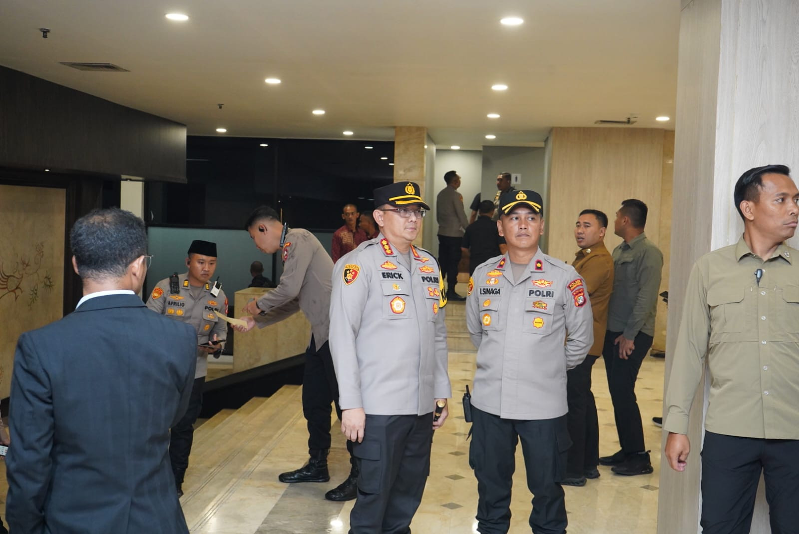 Kapolri Hadiri Munas XI MUI 2025 di Ancol, Kapolres Metro Jakarta Utara Pastikan Pengamanan Berjalan Lancar