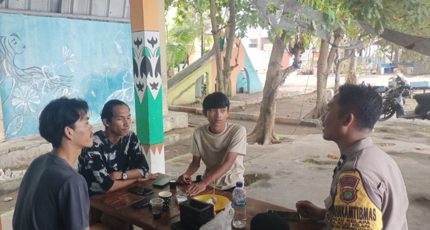 Bhabinkamtibmas Pulau Kelapa Gandeng Tokoh Masyarakat, Perkuat Keamanan dan Tangkal Premanisme