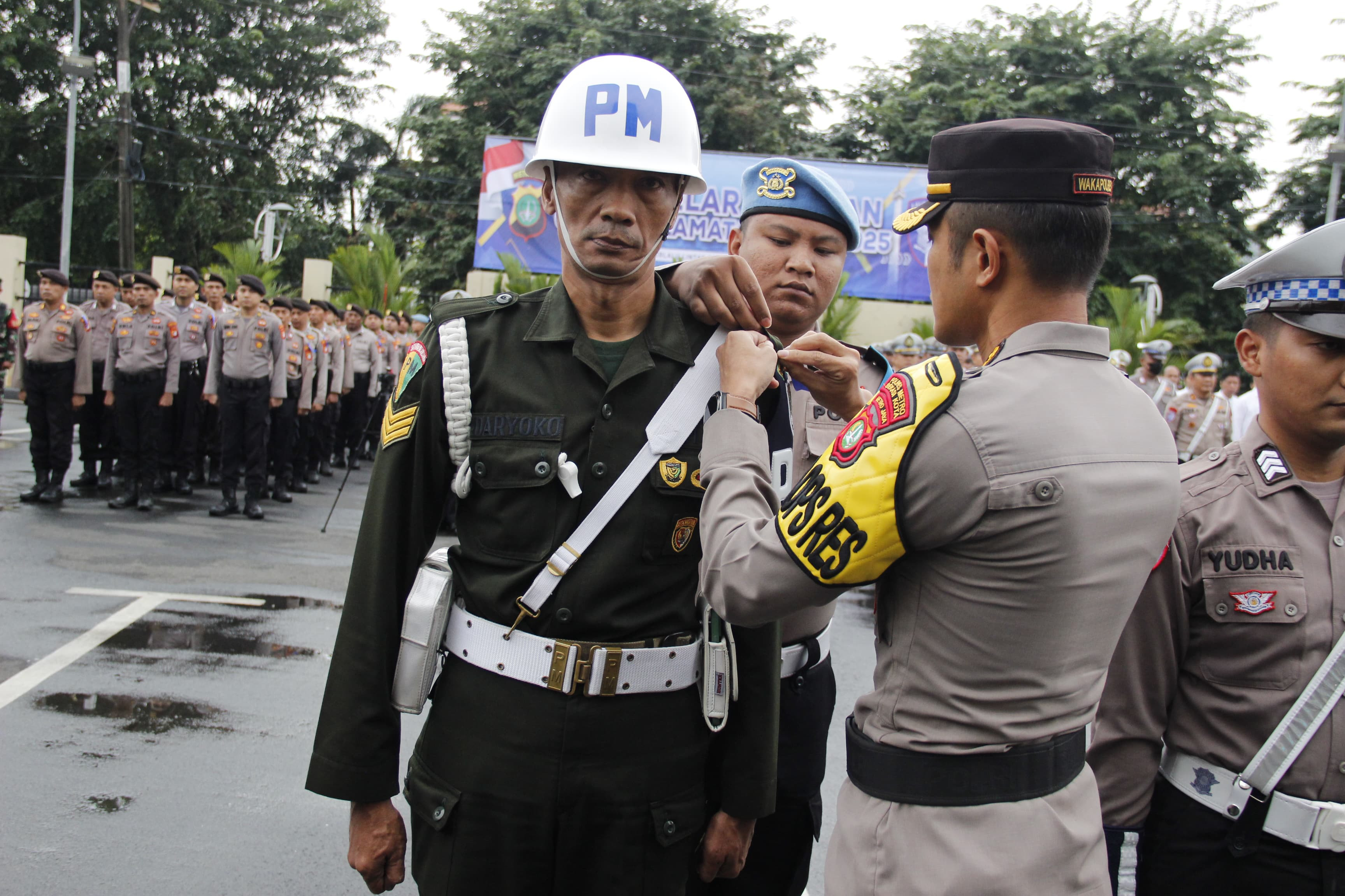 Apel Gelar Pasukan Operasi Keselamatan Jaya 2025 di Polres Metro Bekasi Kota