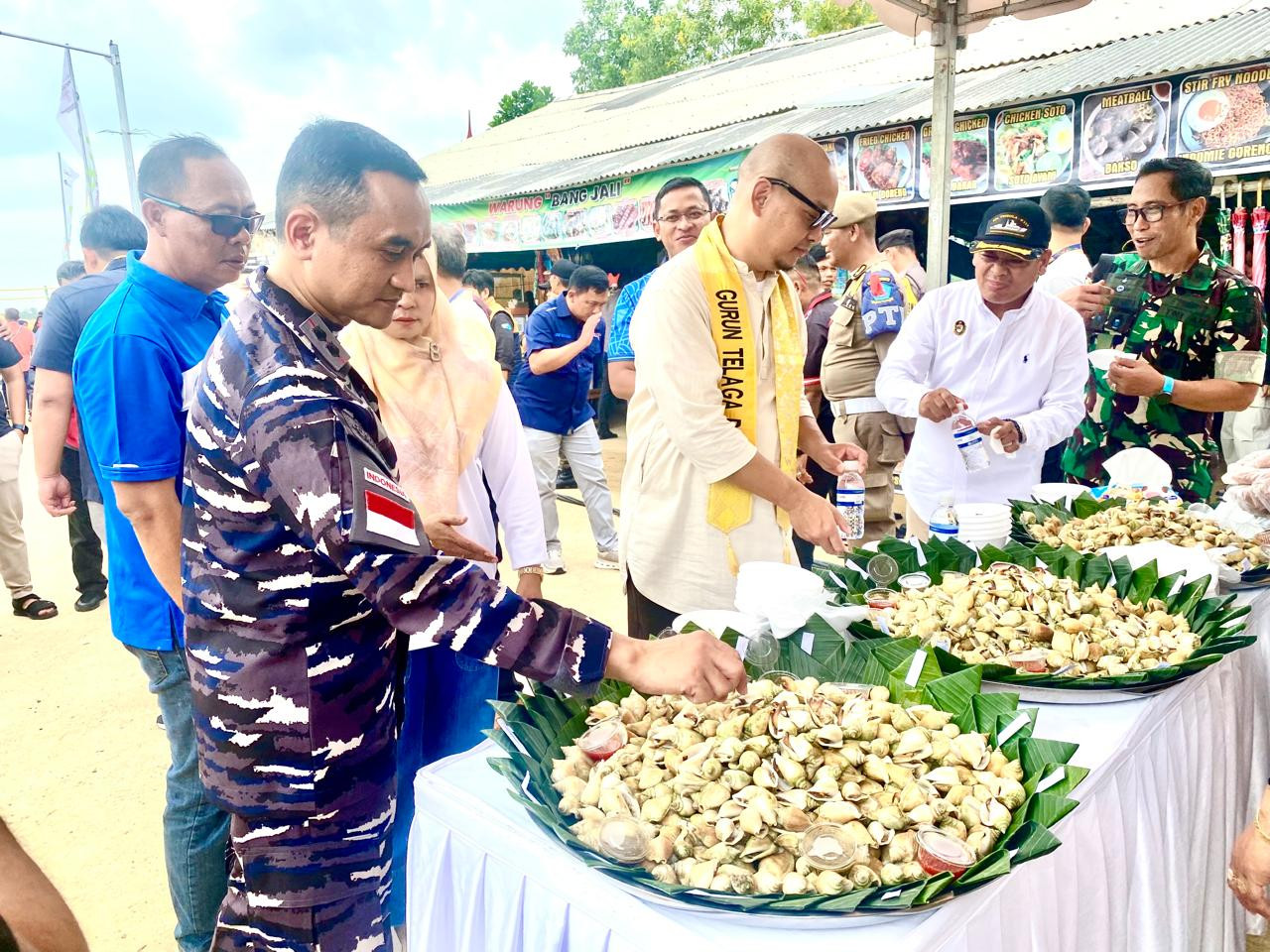 Danlanal Bintan Ikut Meriahkan Pesta Gonggong di Gurun Pasir Telaga Biru