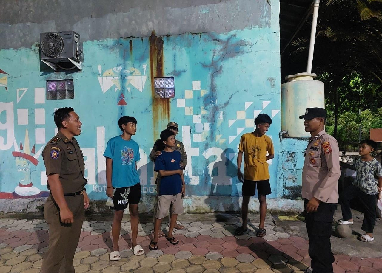 Polisi Humanis Polsek Kepulauan Seribu Utara Gencarkan Patroli Malam, Cegah Guantibmas dan Premanisme