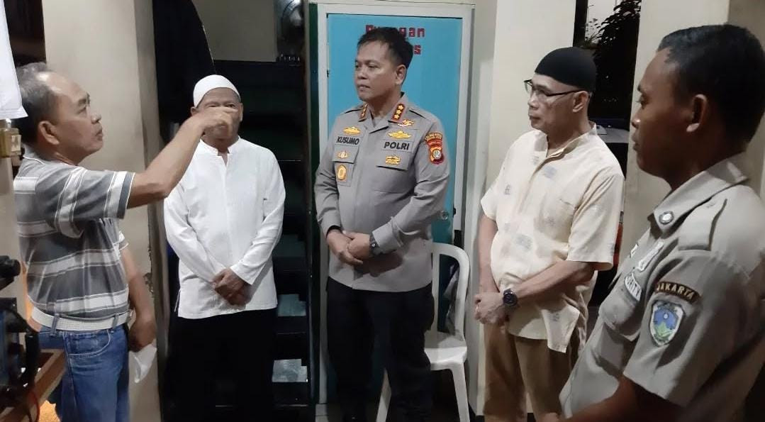 Kapolres Metro Bekasi Kota Tinjau Satkamling di Bekasi Selatan, Tegaskan Komitmen Perkuat Keamanan Wilayah