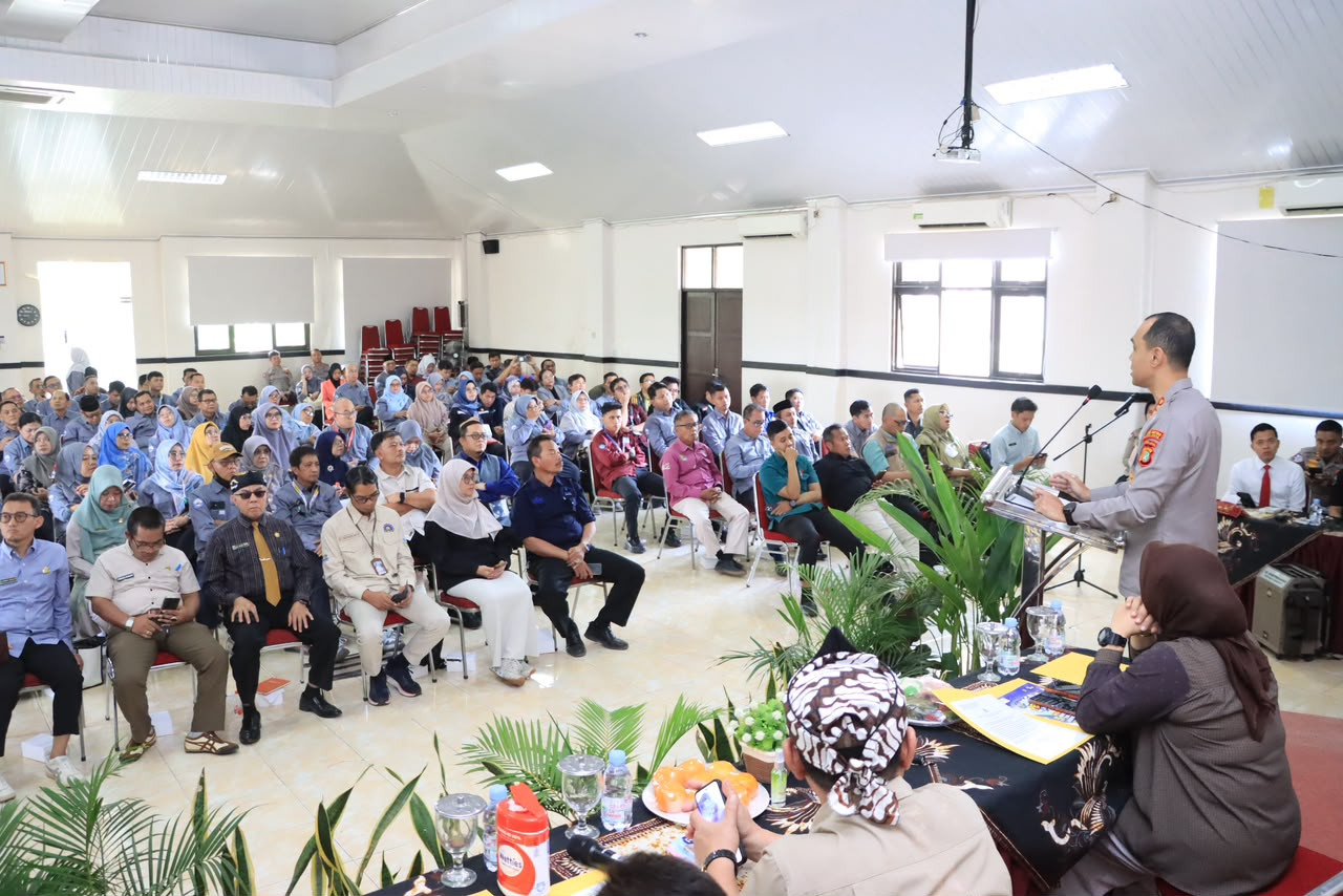Polres Metro Bekasi Kota Bersama Kepala Sekolah se-Kota Bekasi Perkuat Jaga Pelajar untuk Masa Depan Generasi